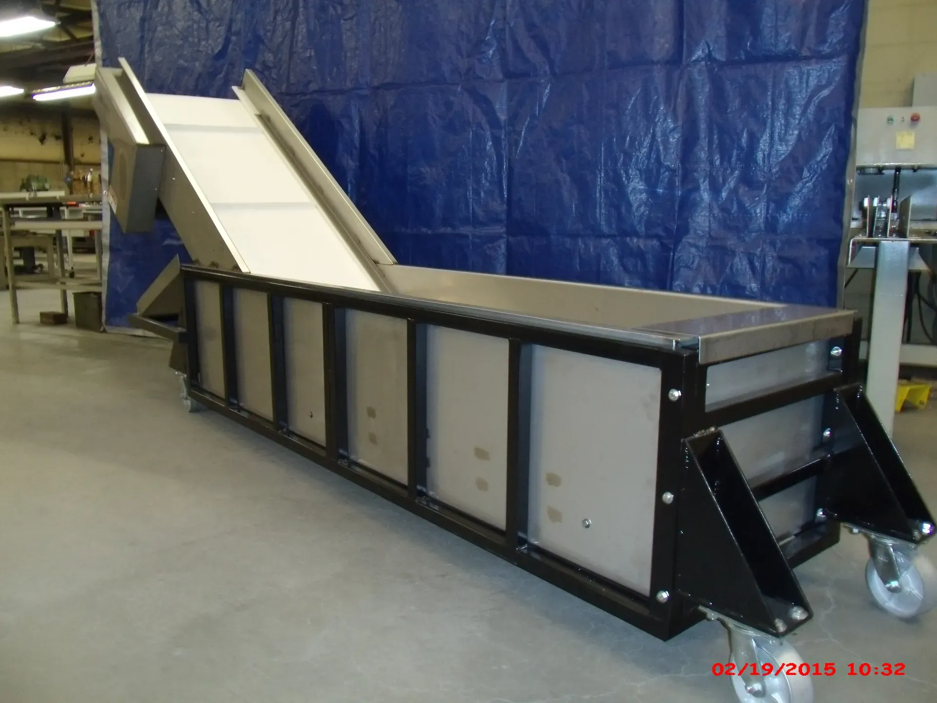 LaRos stainless Water-Veyor quench conveyor